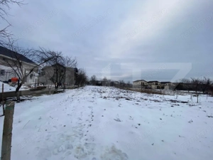 Casă cu teren 1850 mp  2 fronturi stradale  Moșnița Veche