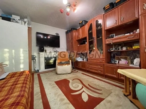 3 camere decomandat Calea Sagului etaj 1