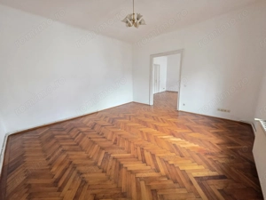 De închiriat apartament 3 camere   Piața 700- 2539 - imagine 5