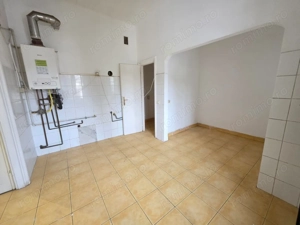 De închiriat apartament 3 camere   Piața 700- 2539 - imagine 12