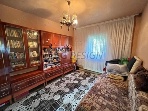 casa individuala Varias apa centrala pe gaz canalizare 1500mp - imagine 20