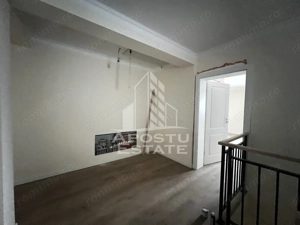 DUPLEX DE VANZARE cu suprafata foarte generoasa in Giarmata Mare - imagine 11