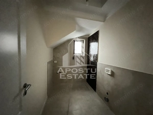 DUPLEX DE VANZARE cu suprafata foarte generoasa in Giarmata Mare - imagine 8