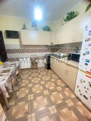 Casuta individuala p+m CENTRALA PROPRIE terasa curte comuna - imagine 3