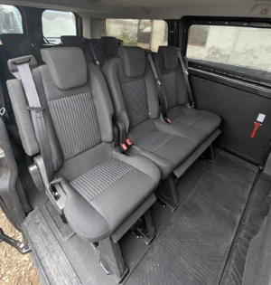 Ford Transit Custom 2.0L an2017  are 9 locuri  - imagine 7