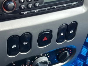 Dacia Sandero 1.2 Benzina Euro 5 - imagine 17