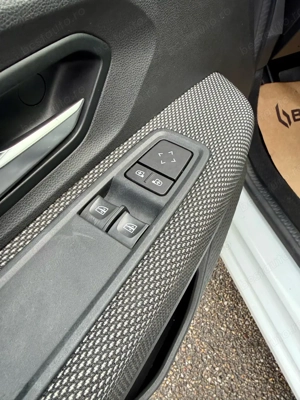 Dacia Logan 1.0 Tce 90 MT6 Confort - imagine 15