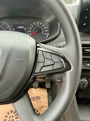 Dacia Logan 1.0 Tce 90 MT6 Confort - imagine 19