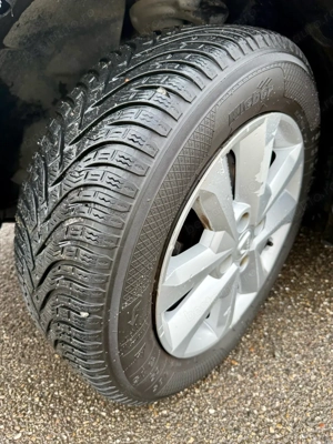 Dacia Logan 1.0 Tce 90 MT6 Confort - imagine 18