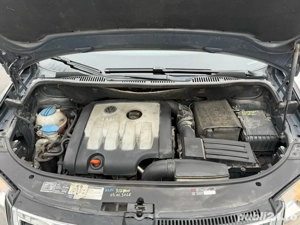 VW Touran 2.0TDI DSG Freestyle Clima Xenon Navi PDC 2010 - imagine 18