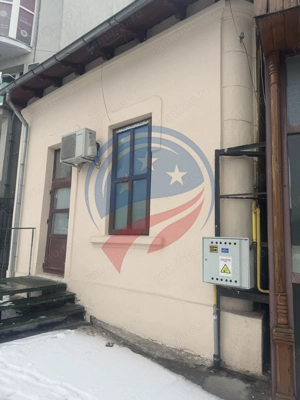 Casă ultracentrală, stradală – ideală pentru birouri sau spațiu comercial