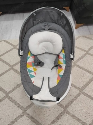 Leagăn electric EvoSmart pentru bebelusi