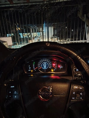 Vând Volvo XC 60 2.0 D4, 181 cp, an 2015 - imagine 2