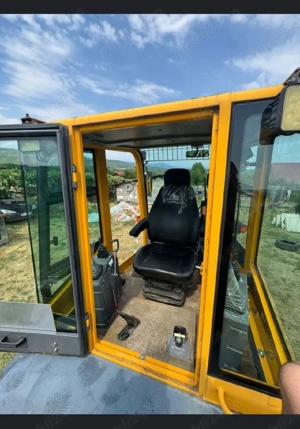 Buldoexcavator Macao  - imagine 5