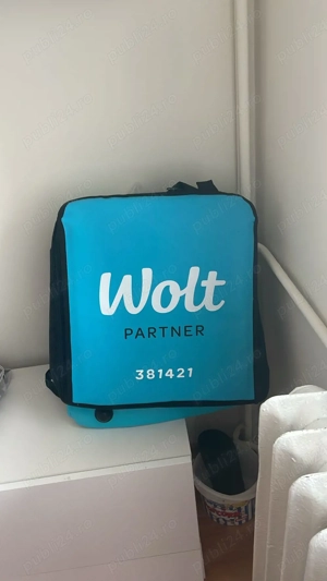 vand geanta wolt noua + geaca 