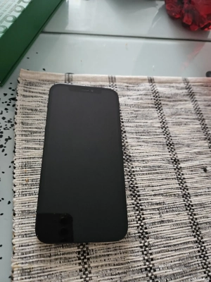 Vand iphone 12 Black 64 gb - imagine 2