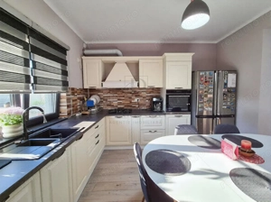 DUMBRAVITA - DUPLEX - GARAJ - 5 CAMERE - 3 BAI - TERASA - SUPRAVEGHERE VIDEO - ALARMA - imagine 5