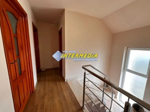 Casa in Centru finisata, mobilata, utilata complet - imagine 9