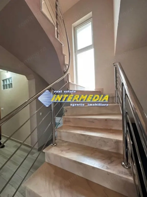 Casa in Centru finisata, mobilata, utilata complet - imagine 8