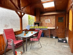 Casa in Centru finisata, mobilata, utilata complet - imagine 12