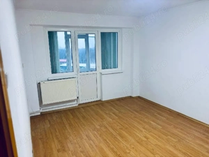 Proprietar vând apartament 3 camere