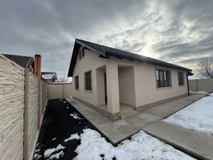 Casa Individuala Parter,Sanmihaiu Roman,3 Camere,Toate Utilitatile - imagine 2