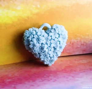 Ornament inima parfumata din ceara