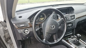 vand mercedes e250 - imagine 5