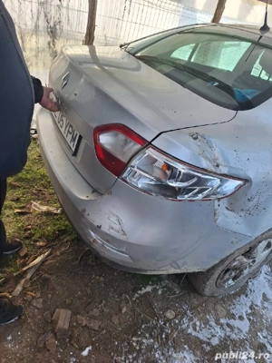 Vand auto pentru piese - imagine 2