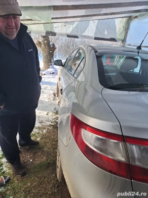 Vand auto pentru piese