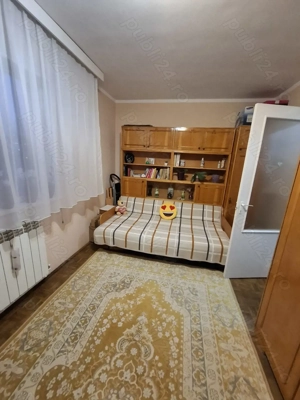 Vând apt..2cam . semidecomandat bloc 4 etaje  ,etaj intermediar  - imagine 4