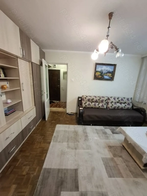 Vând apt..2cam . semidecomandat bloc 4 etaje  ,etaj intermediar  - imagine 2