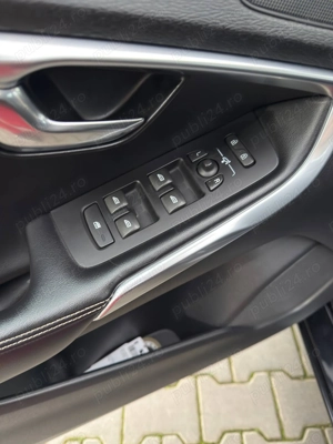 Volvo V40 - Pachet original R-Design - Motorizare D4 (190 CP) - imagine 3