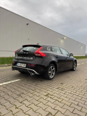 Volvo V40 - Pachet original R-Design - Motorizare D4 (190 CP)