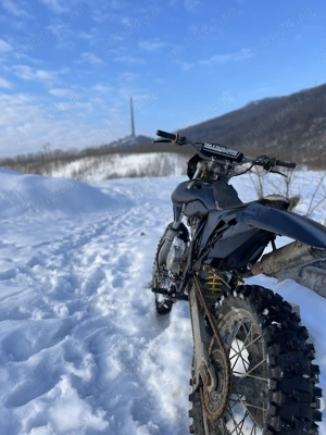 Vând cross Bashan 250cc 4t+casca și ochelari  - imagine 3