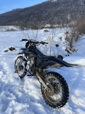 Vând cross Bashan 250cc 4t+casca și ochelari  - imagine 2
