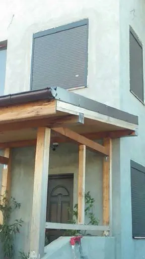 Reparatii rulouri exterioare si plase de insecte