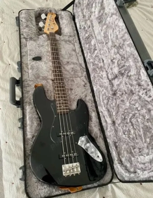 Chitară Bas Jay Turser SKU JTB-402-BK-A-U