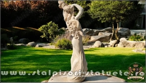 Statuetă Venus cu părul lung, galben patinat, model S71. - imagine 4