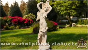 Statuetă Venus cu părul lung, galben patinat, model S71. - imagine 3