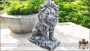Statuetă leu în șezut, gri patinat, model S46.