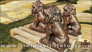 Statuetă leu în șezut, arămiu patinat, model S46. - imagine 3