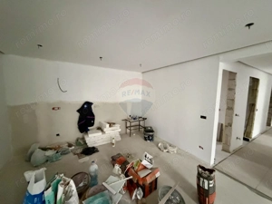 Casă cu 4 camere de vânzare - imagine 14