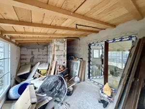 Casă cu 4 camere de vânzare - imagine 17