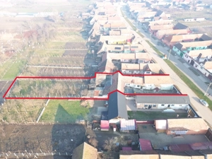 Casă săsească 3 camere si 1400 mp teren in Brateiu - jud. Sibiu - imagine 4