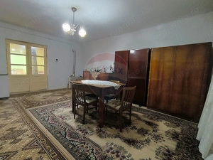 Casă săsească 3 camere si 1400 mp teren in Brateiu - jud. Sibiu - imagine 10