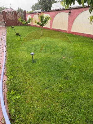 Casă / Vilă cu 5 camere de vânzare - imagine 8