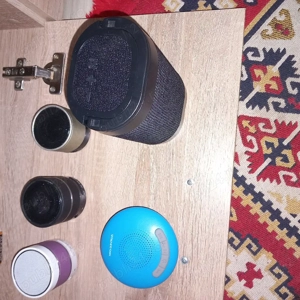 boxe cu blutut stare buna  toate la pretul afisat 