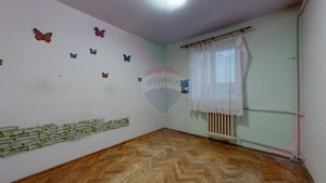 Apartament 3 camere de vânzare, necesită renovare, Săcele - imagine 8
