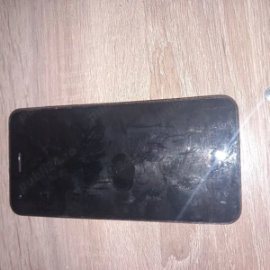 htc placa bună baterie bună  displei spart 